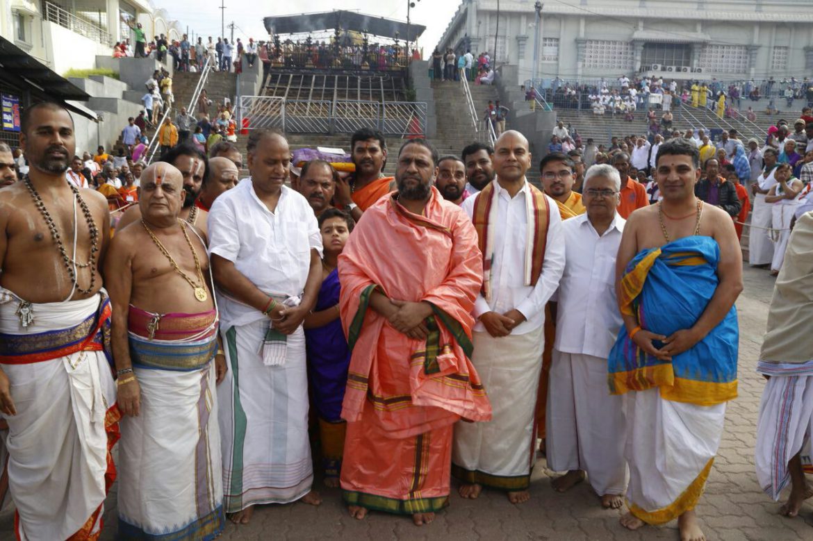 Shri Subudhendra Teertha Swamiji Prays At Tirumala – Tirumala Updates