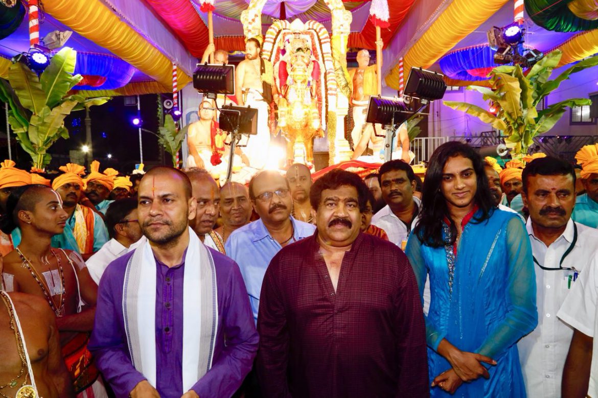 Malayappa Swamy enthralls pilgrims riding on Horse Carrier – Tirumala ...