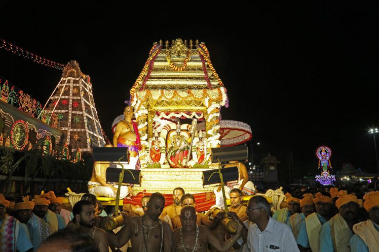 Malayappa Swamy rides Sarva Bhoopala Vahanam – Tirumala Updates